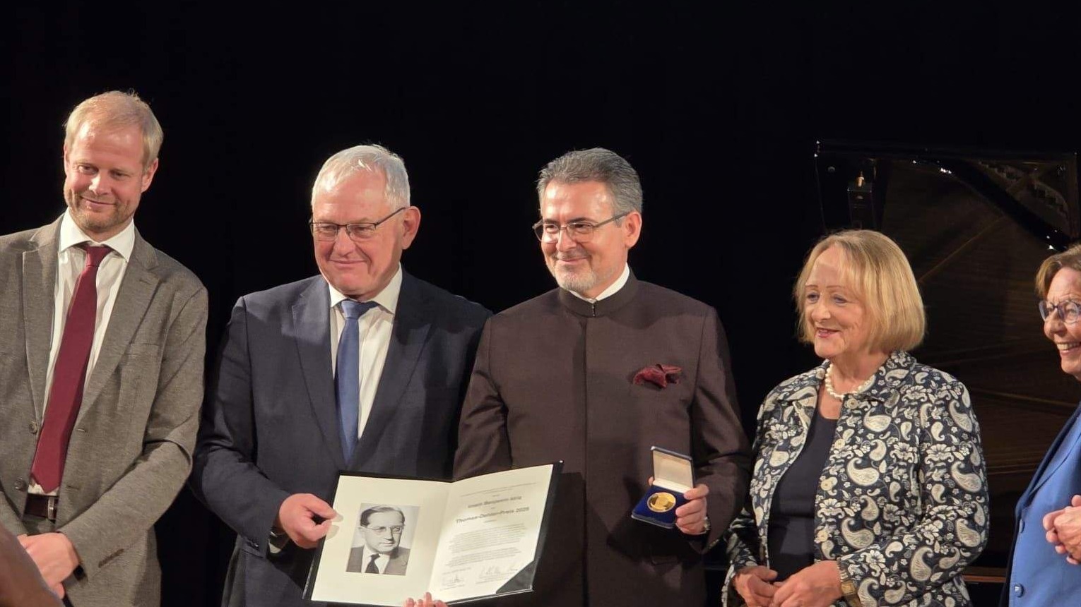 Veliko priznanje za imama u Njemačkoj: Benjamin ef. Idriz dobitnik nagrade Thomas-Dehler 2025.