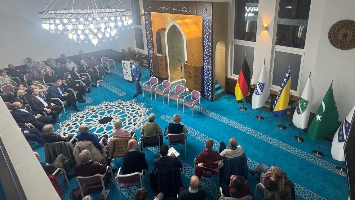 Međureligijski dijalog u Kasselu: Koliko religija treba biti politična? – Bosansko iskustvo suživota kao model za Evropu