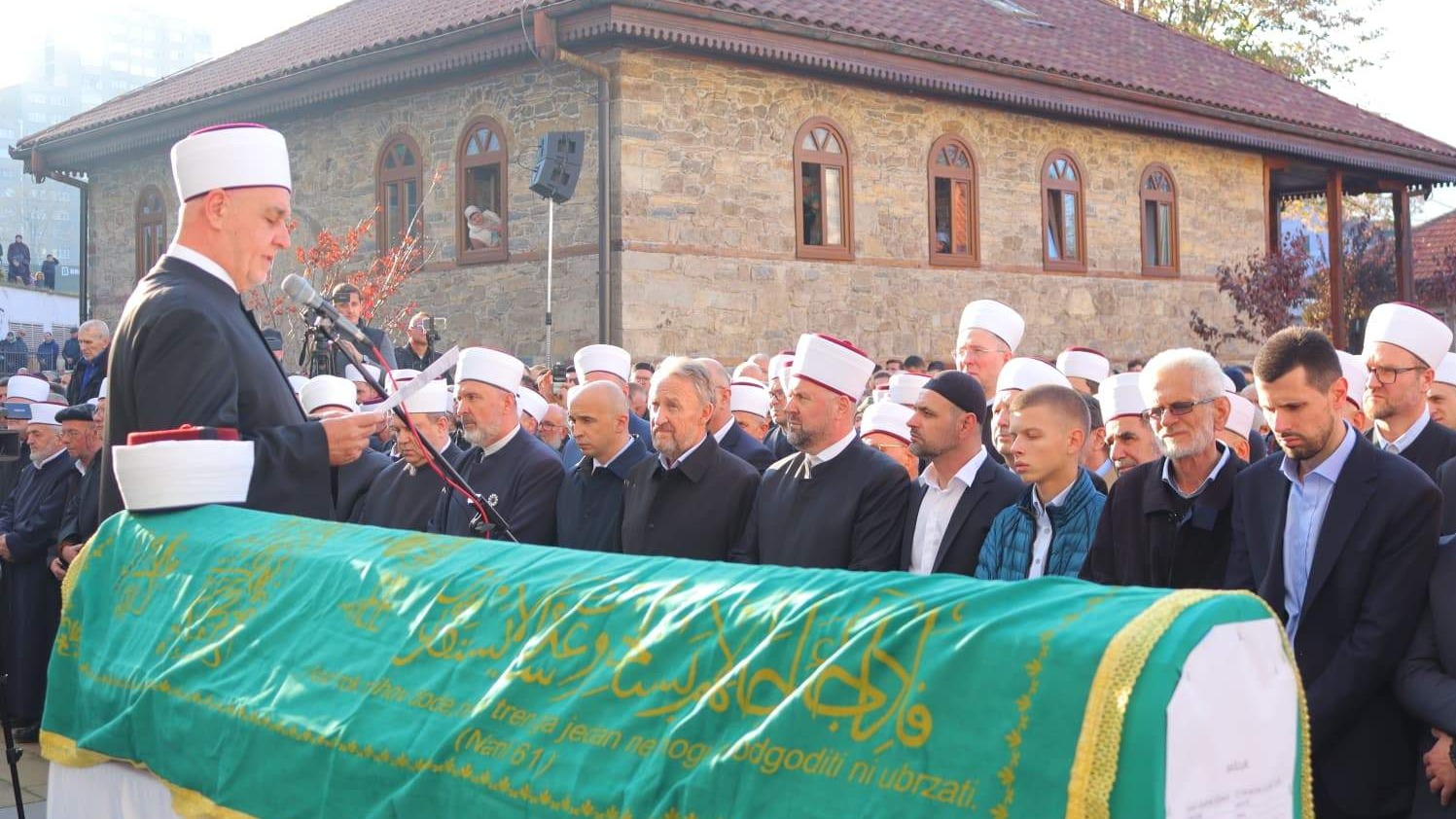 Reisul-ulema na dženazi hfz. Halilu Mehtiću: Njegova prisutnost među nama bila je blagodat