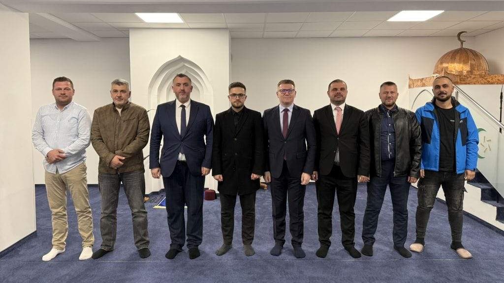 Muftija Porić u posjeti džematu Celje