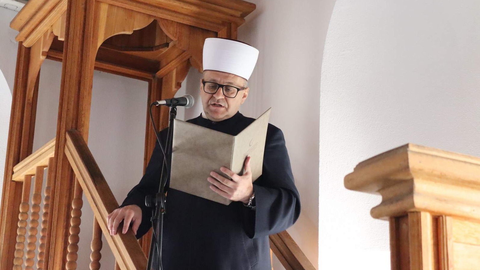 Muftija mostarski na hutbi u Sultan Selimovom mesdžidu poručio: Naša borba za vakufe je borba za dostojanstvo i ravnopravnost Bošnjaka u Hercegovini