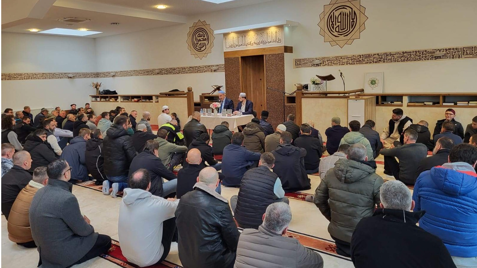 Knjiga "Der Status des Anderen im Islam" promovisana u džematima Medžlisa Baden Wütemberg: Poziv na dijalog u vremenu razdvajanja