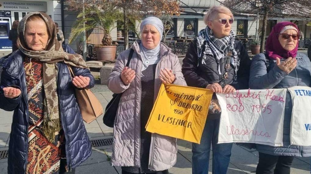 Majke Srebrenice: Još su mnoge kosti naših najmilijih negdje po šumama i masovnim grobnicama