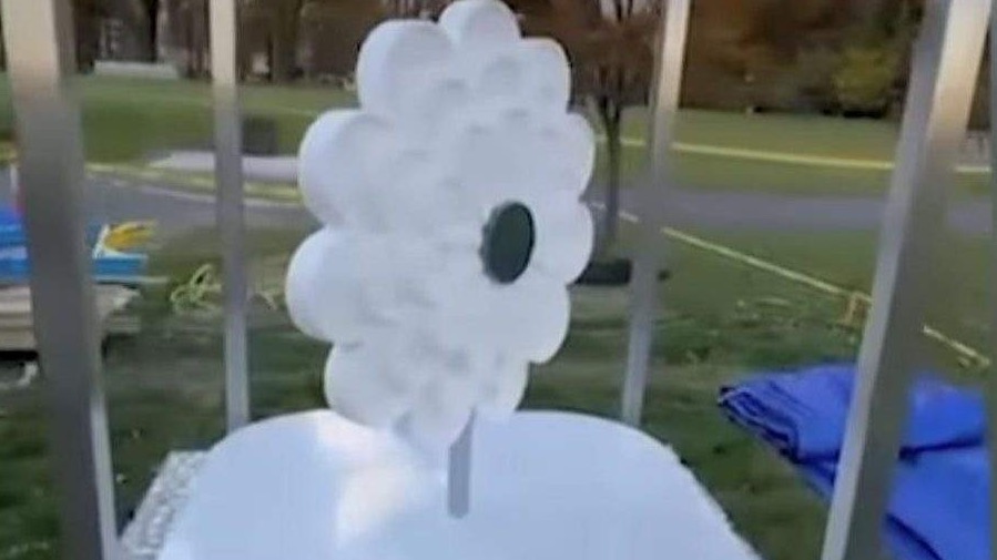 New York: U ponedjeljak otvaranje spomenika "Cvijet Srebrenice"