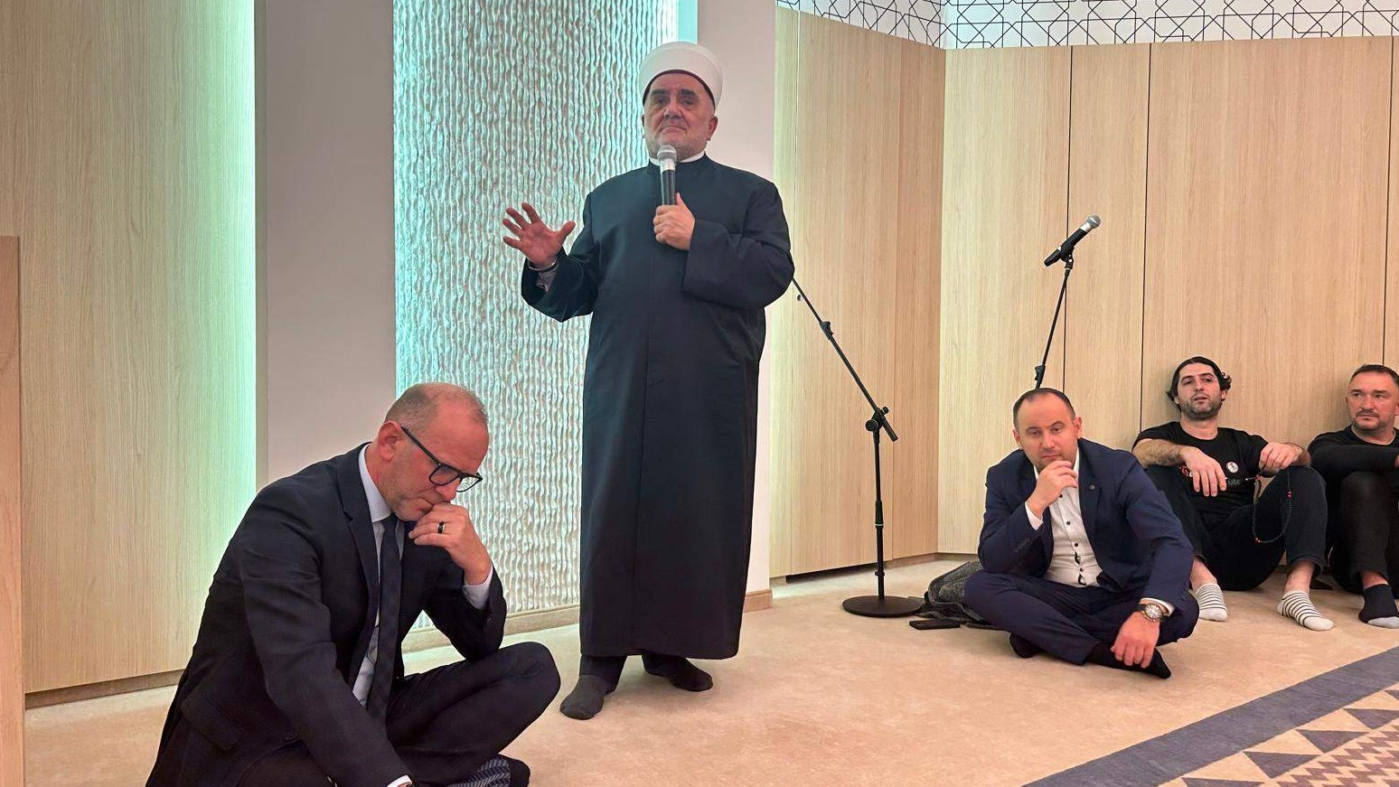 Muftija Dudić održao tribinu u džematu Nürnberg