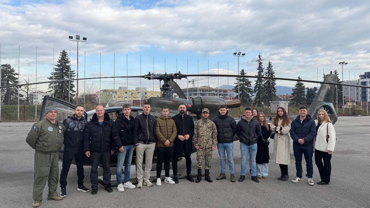 Članovi Mreže mladih Muftijstva banjalučkog posjetili kasarnu "Kozara" povodom Dana Oružanih snaga BiH