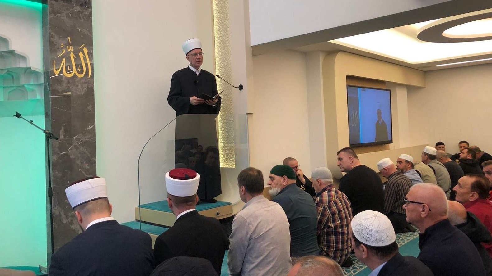 Muftija Fazlović na hutbi u Beču: Zajedništvo i ustrajnost našu zajednicu čine jakom