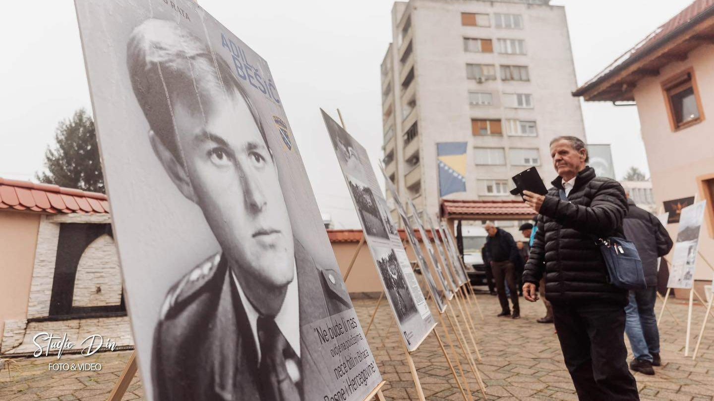Tevhid narodnom heroju Adilu Bešiću proučen u Čaršijskoj džamiji u Prijedoru