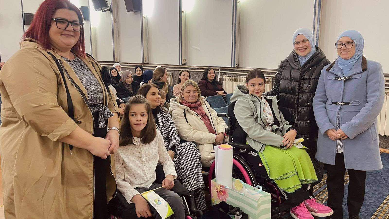 Učenici Medrese “Reis Džemaludin-ef. Čaušević” učestvovali na obilježavanju Međunarodnog dana osoba s invaliditetom