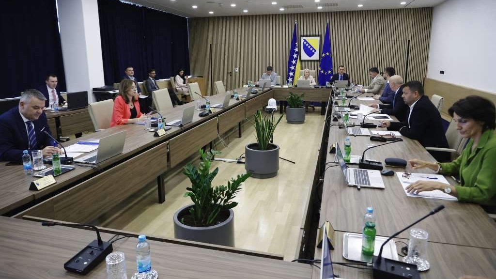 Vijeće ministara BiH 8. decembra o zakonima o Sudu BiH i VSTV-u, te o glavnom pregovaraču sa EU