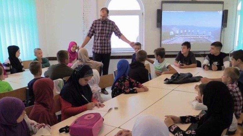 Digitalni alati i multimedijalni sadržaji u  mektebu: iskustva i mogućnosti primjene