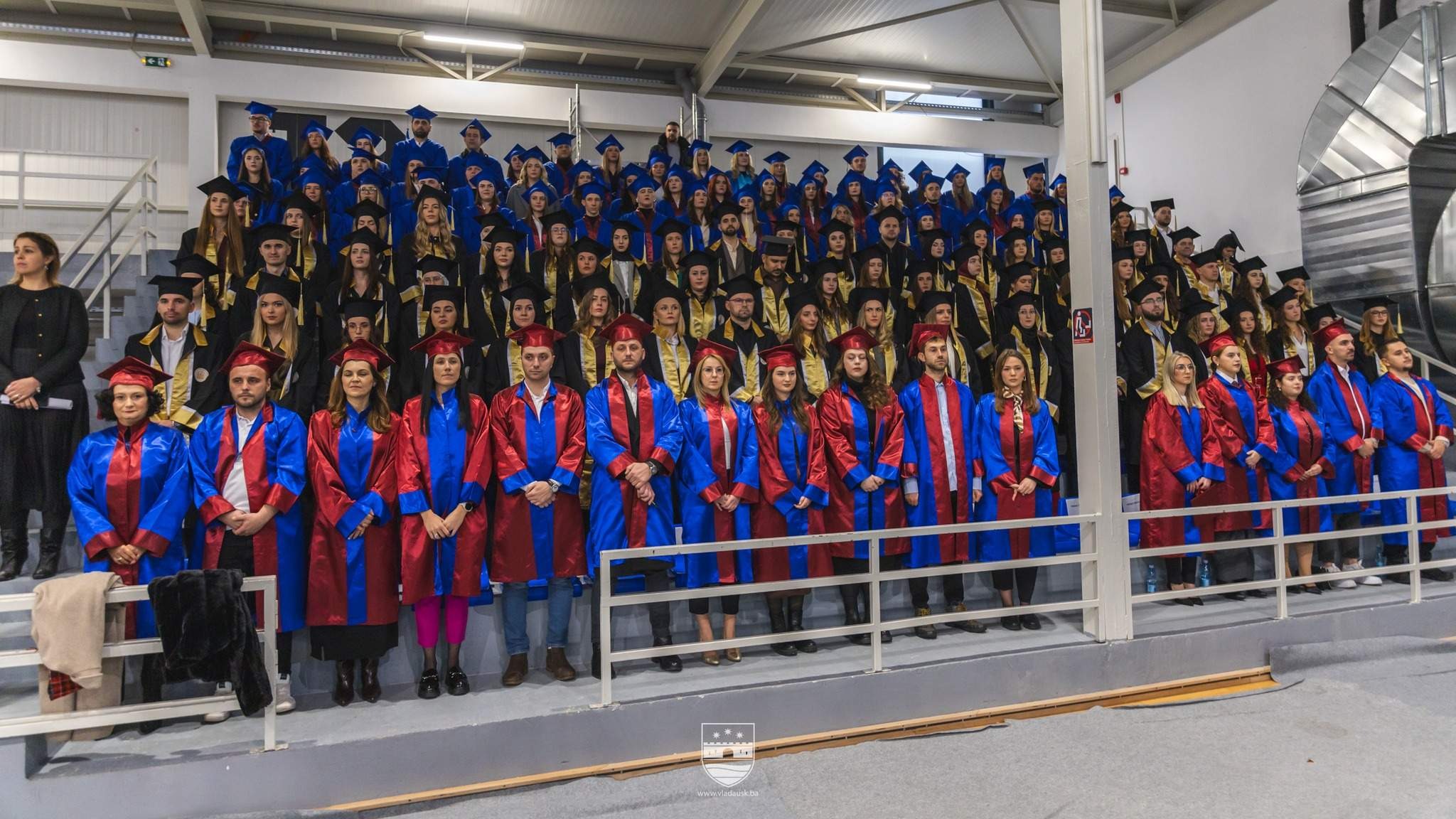 Promocija 285 doplomanata i 46 magistranata Univerziteta u Bihaću
