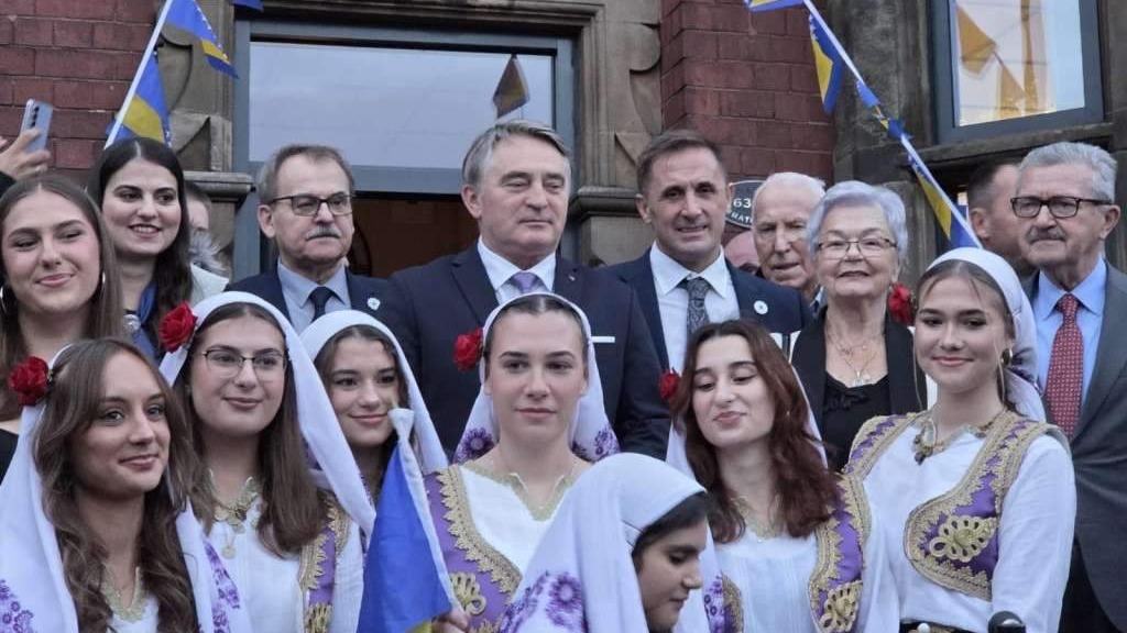 Komšić prisustvovao prijemu u Birminghamu povodom Dana državnosti BiH