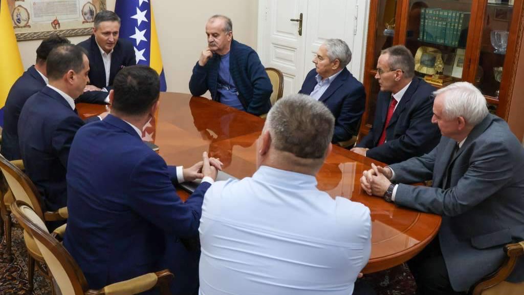 Bećirović razgovarao s delegacijom Jedinstvene organizacije boraca Unija veterana BiH