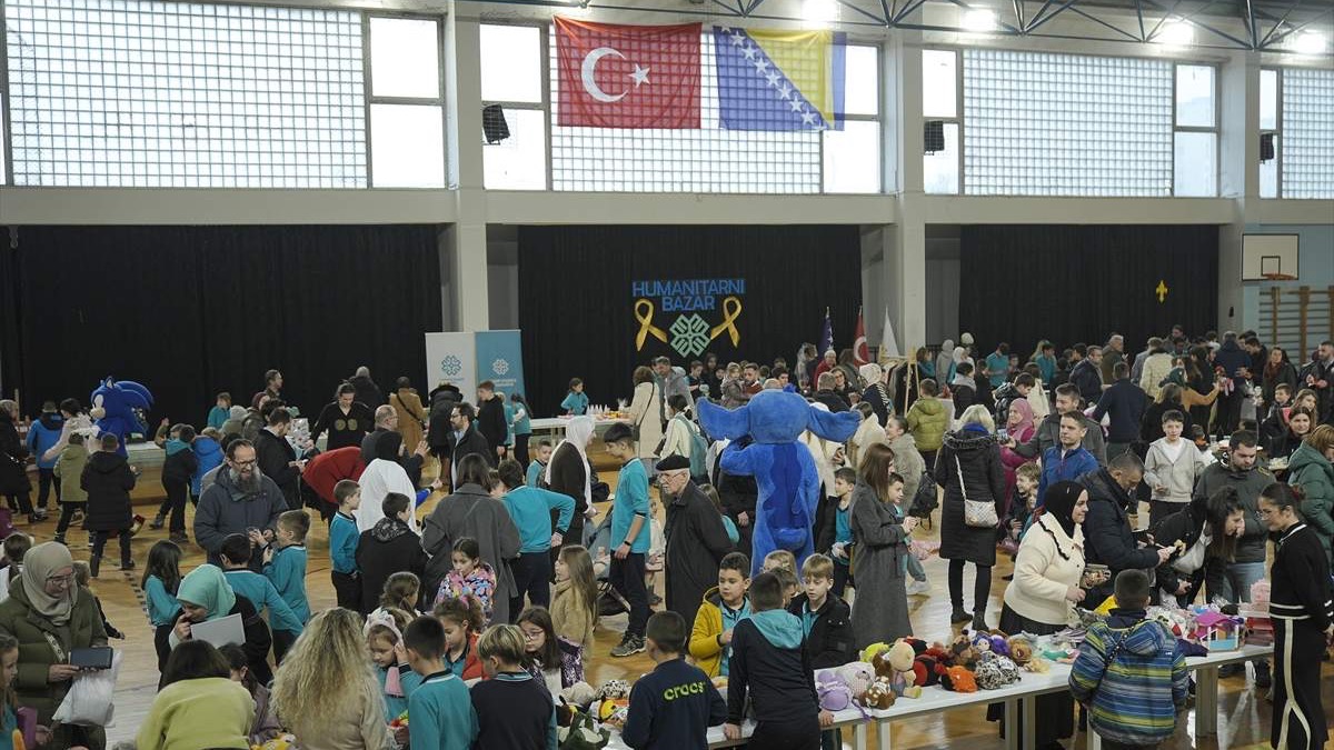 Učenici Maarif škola u BiH organizovali humanitarni bazar za djecu oboljelu od raka