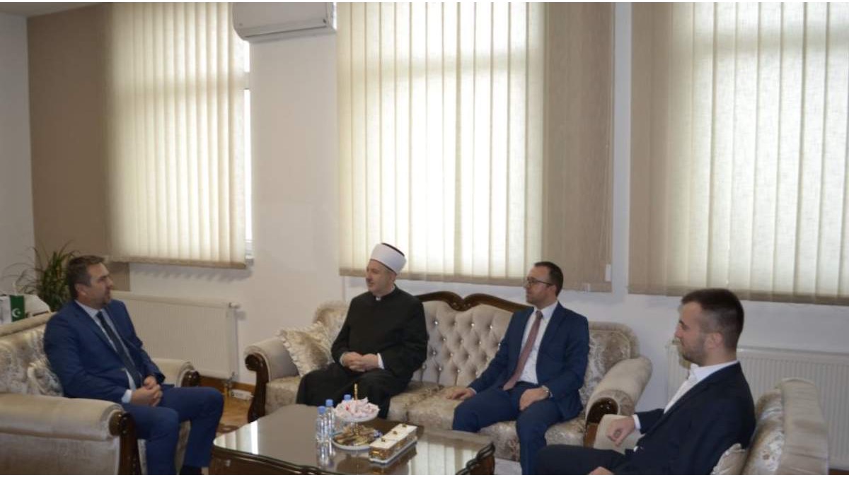 Muftija Grabus u posjeti Vakufskoj direkciji: Vakuf ostaje u fokusu našeg djelovanja
