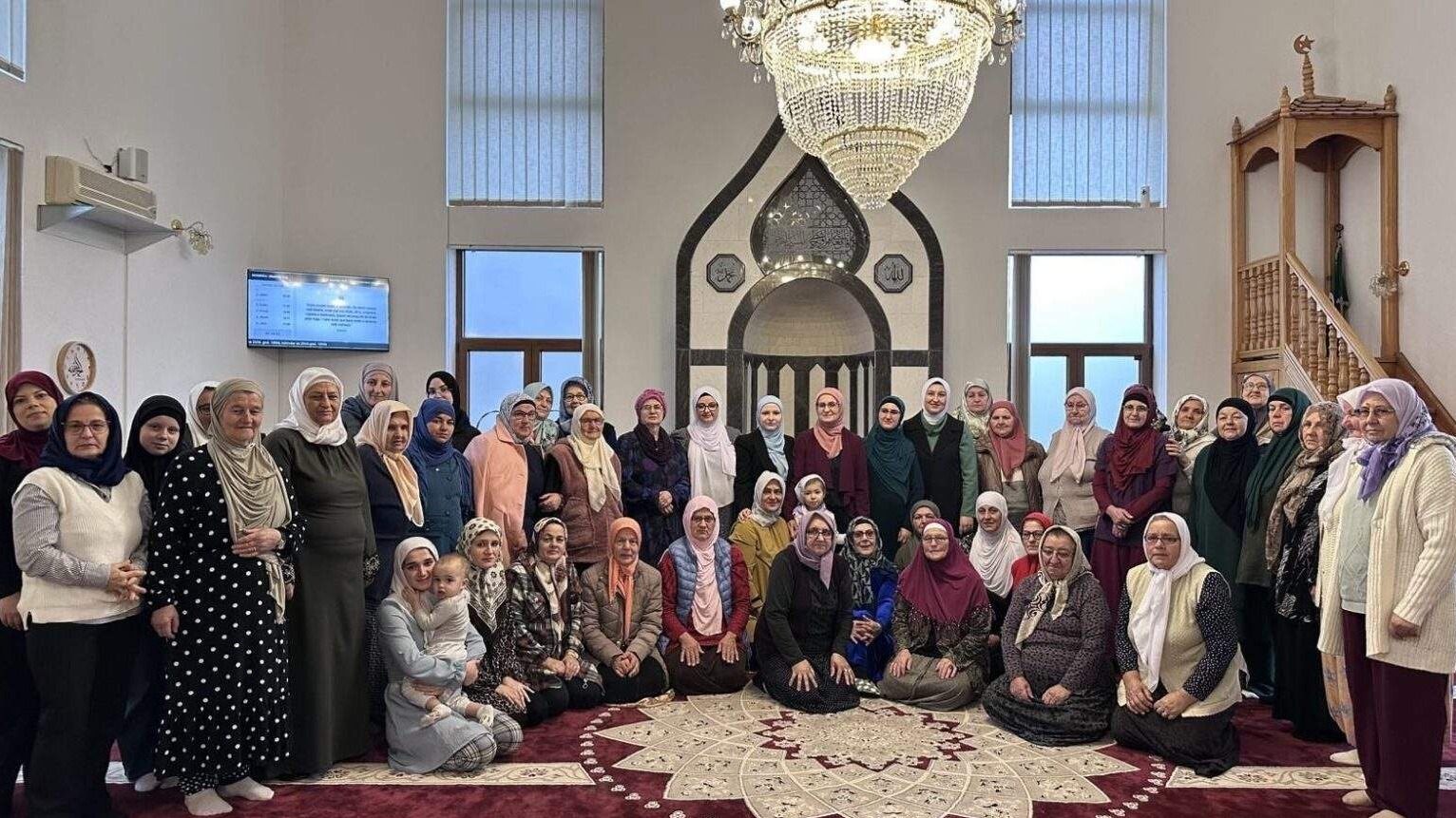 Odjel za brak i porodicu Muftijstva tuzlanskog: Redovna predavanja za žene u osam medžlisa 