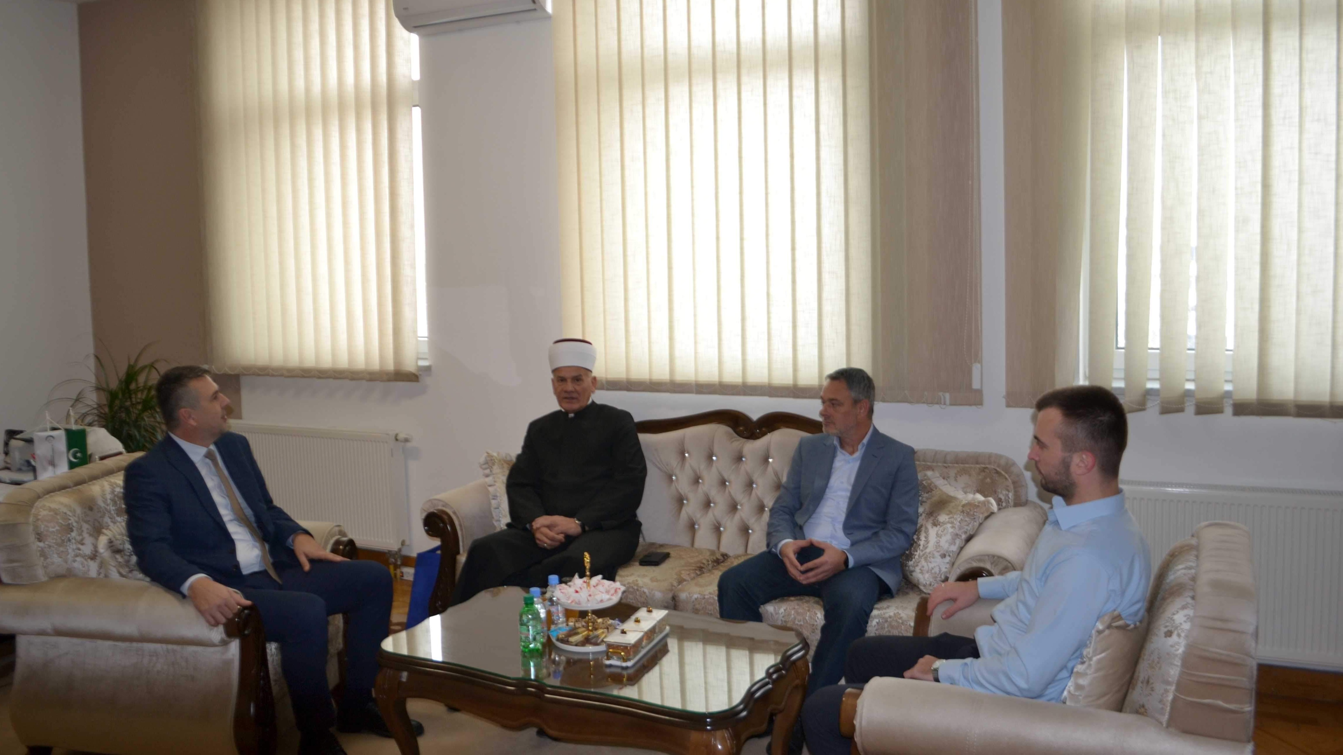 Muftija Smajlović u posjeti Vakufskoj direkciji: Posvećenost misiji i razvoju vakufa