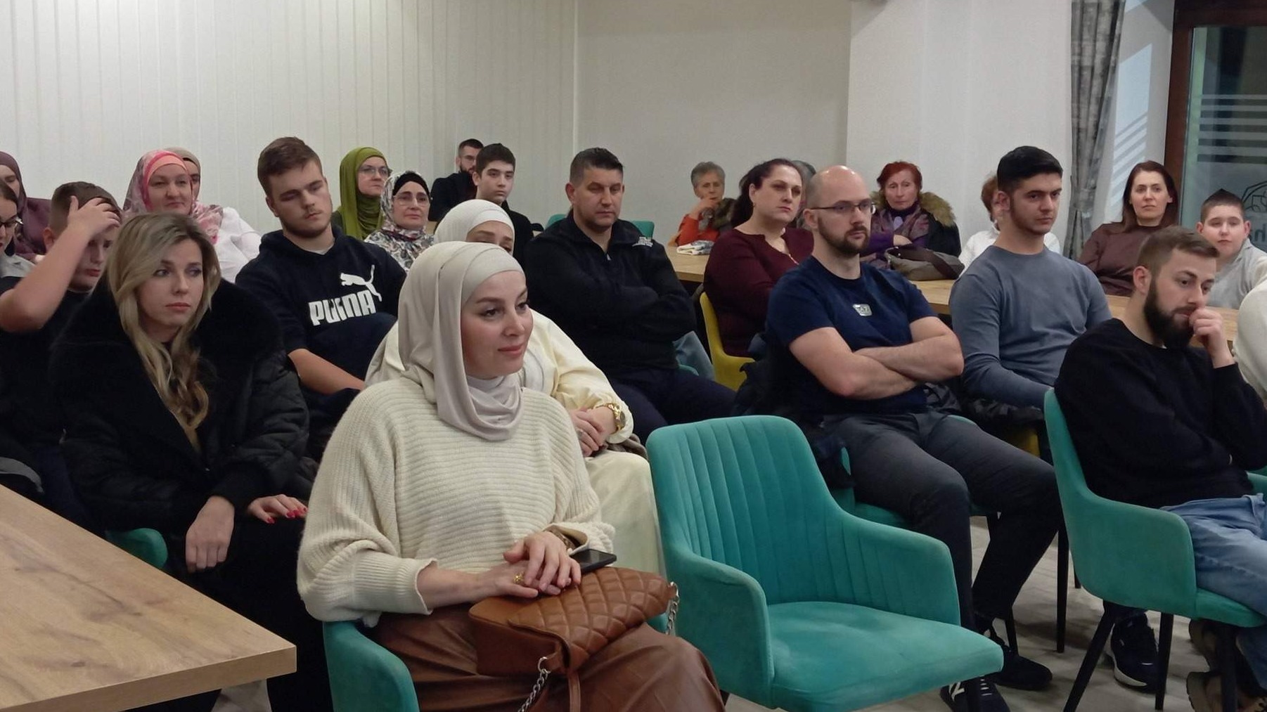 Brčko: Edukacija "Sigurnosni izazovi mladih u savremenom društvu"