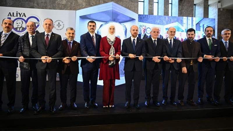 Istanbul: Otvorena izložba "Sto godina Alije – Život, misao, borba