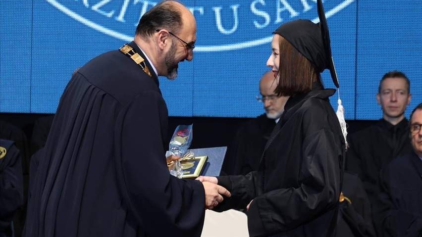 Svečano promovirano 3.547 diplomanata i magistranata UNSA