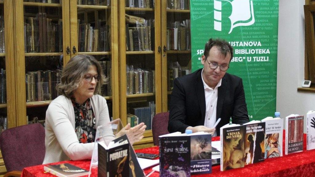 U Biblioteci „Behram-beg“ održan književni razgovor s Hazetom Hamzić Salihović