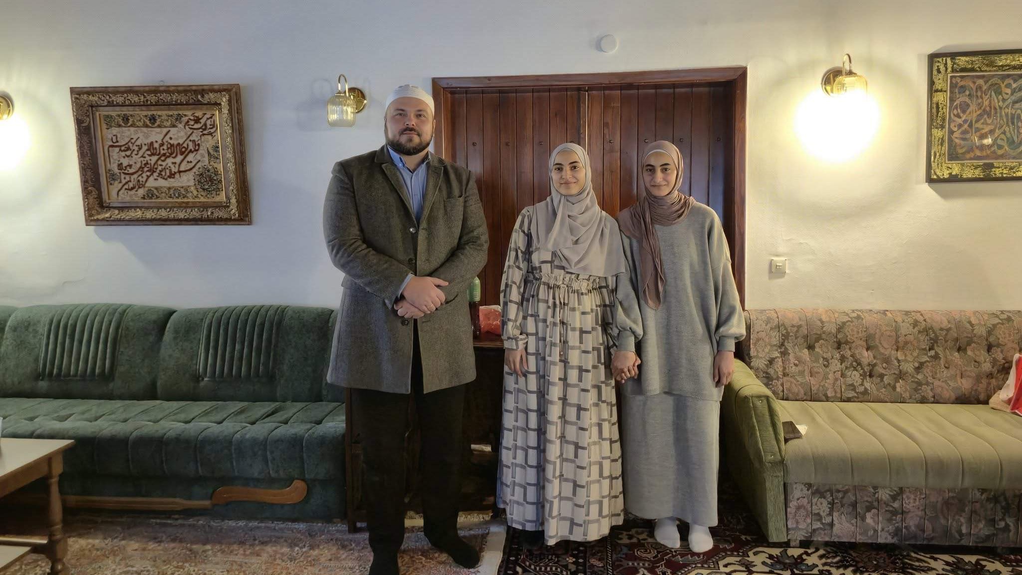 Sestre Rofaida i Huda Barakat položile hifz Kur'ana Časnog