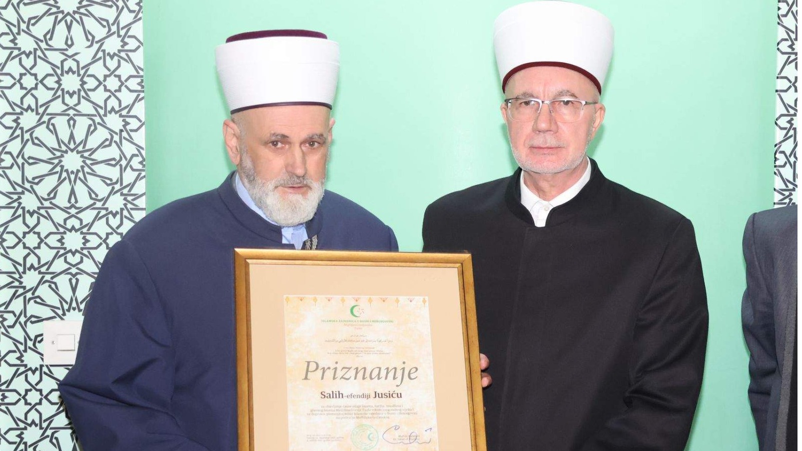 Priznanje Muftijstva tuzlanskog Salih-ef. Jusiću: Amir-ef. Sakić novi glavni imam u Gornjoj Tuzli