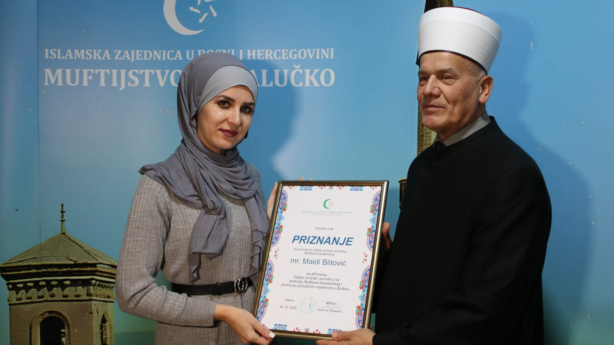 Muftijstvo banjalučko: Priznanje Maidi Blitović za devetogodišnju koordinaciju Odjelom za brak i porodicu