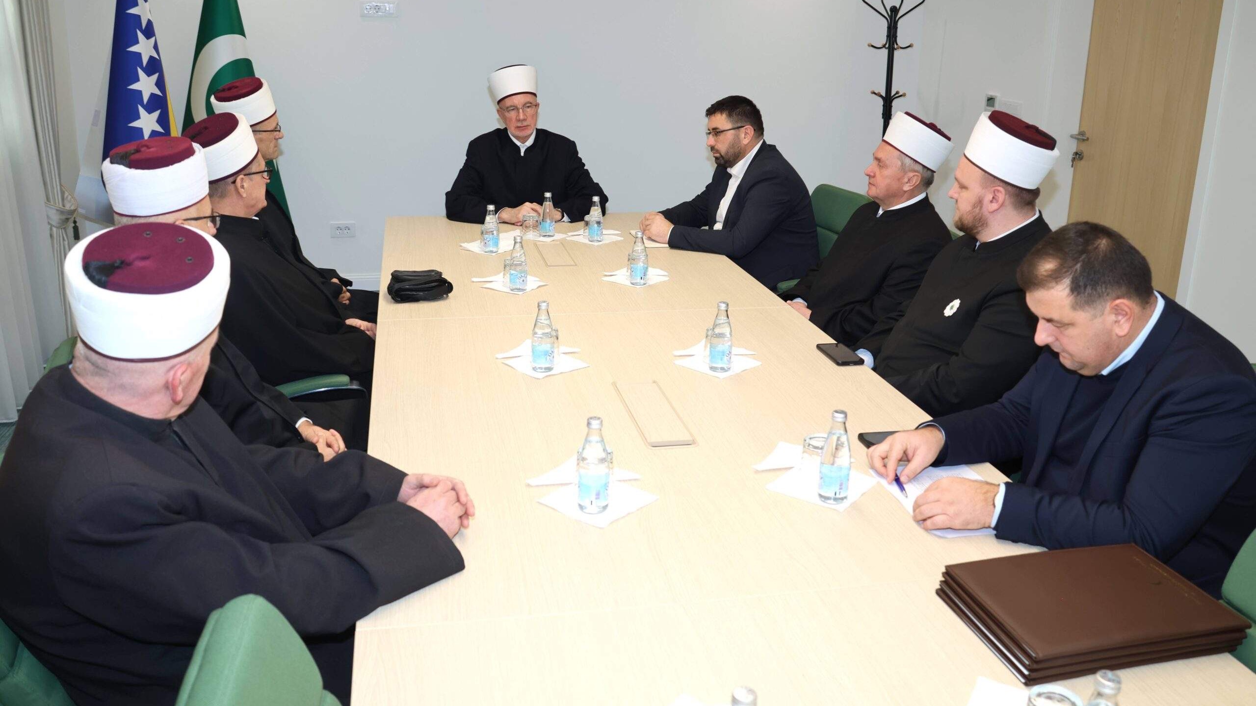 Prijem muftije Fazlovića za penzionisane imame Muftijstva tuzlanskog 