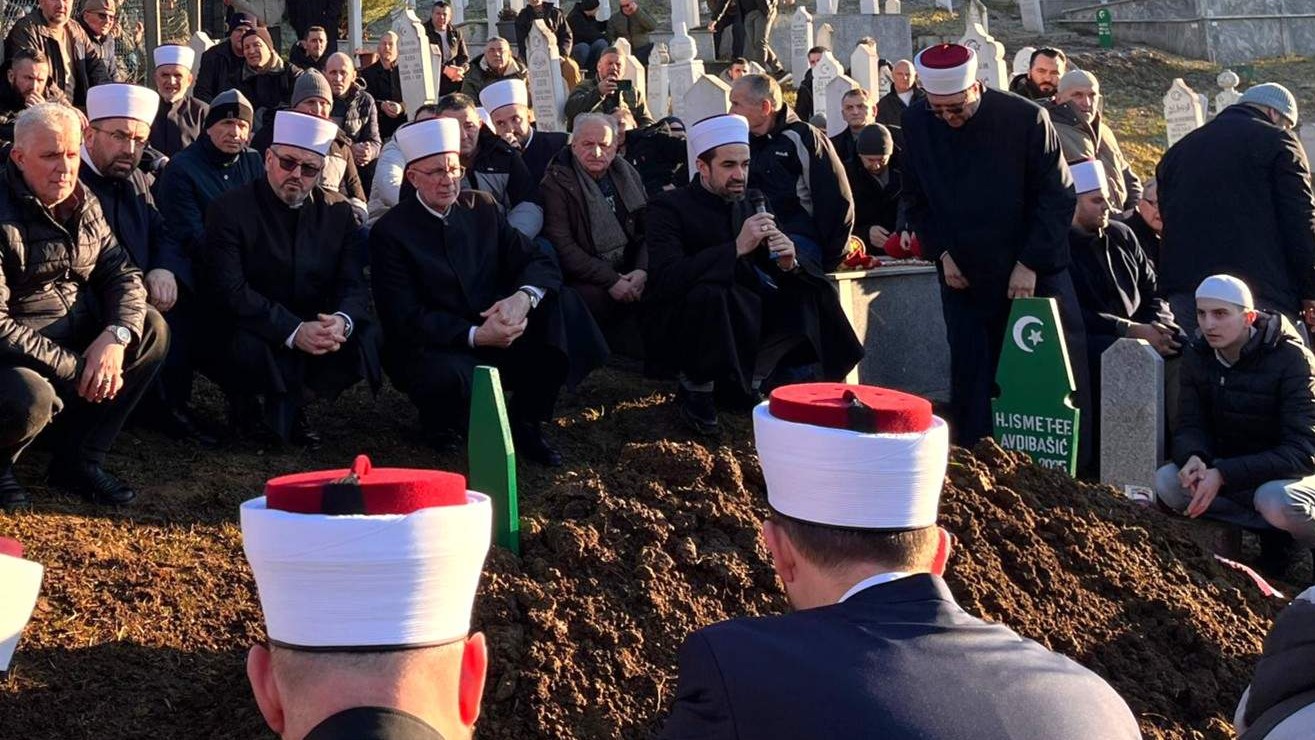 U Tuzli obavljena dženaza Ismet-ef. Avdibašiću, dugogodišnjem imamu Bijele džamije