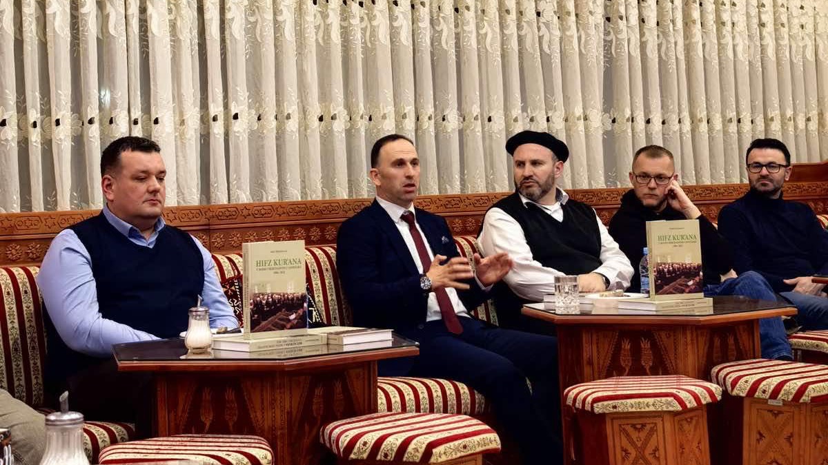 Tuzla: Promovisana knjiga Hifz Kur’ana u Bosni i Hercegovini i Sandžaku (1984–2021)