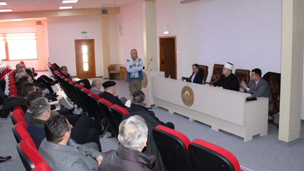 U Cazinu održan seminar o pripremama za hutbu i javni nastup