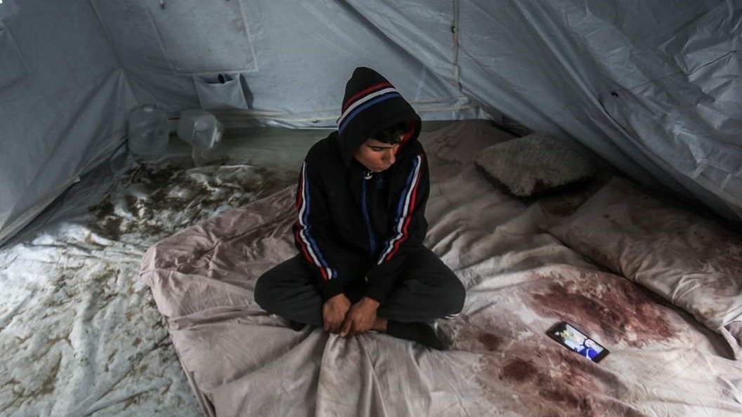 Dvoje poginulih, pet povrijeđenih nakon urušavanja zgrade oštećene izraelskim napadima u centralnoj Gazi