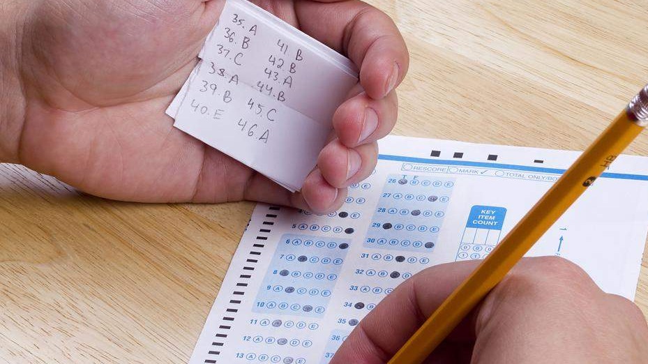 Prepisivanje: Epidemija koja razara školu, moral i budućnost