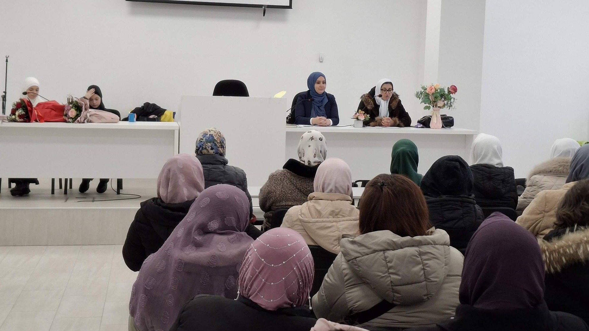 Muftijstvo tuzlansko i Medžlis Odžak: Održano predavanje u okviru Kursa islama za žene