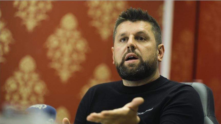 Duraković o provokaciji ispred Memorijalnog centra: Ne smije se dozvoliti vrijeđanje žrtava genocida