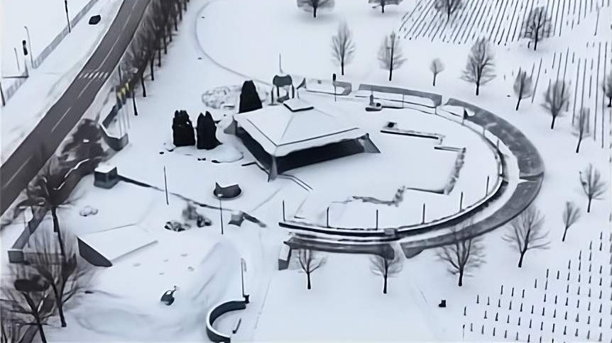 Provokacija ispred Memorijalnog centra Srebrenica-Potočari: Udruženja žrtava traže reakciju Tužilaštva BiH