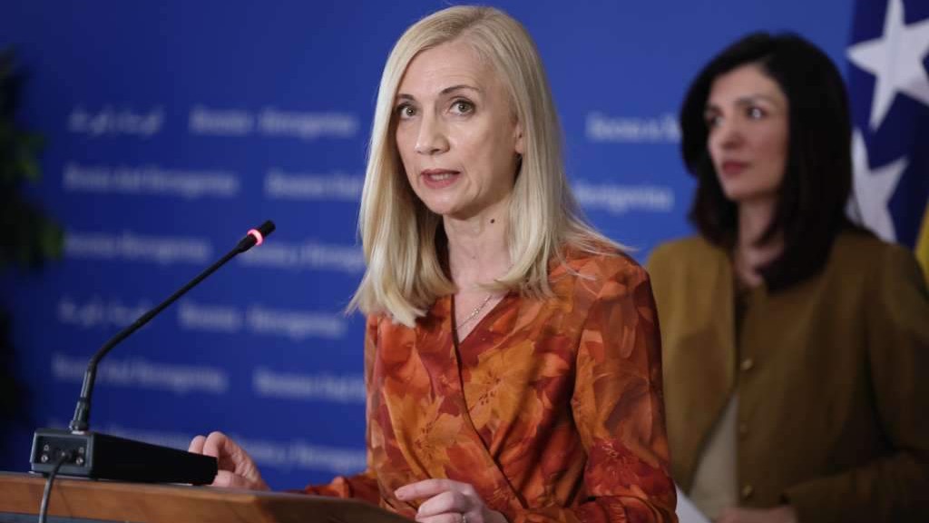 Jurišić o incidentu ispred MC Srebrenica: Utvrditi odgovornosti institucija za nereagiranje u ovakvim incidentnim situacijama