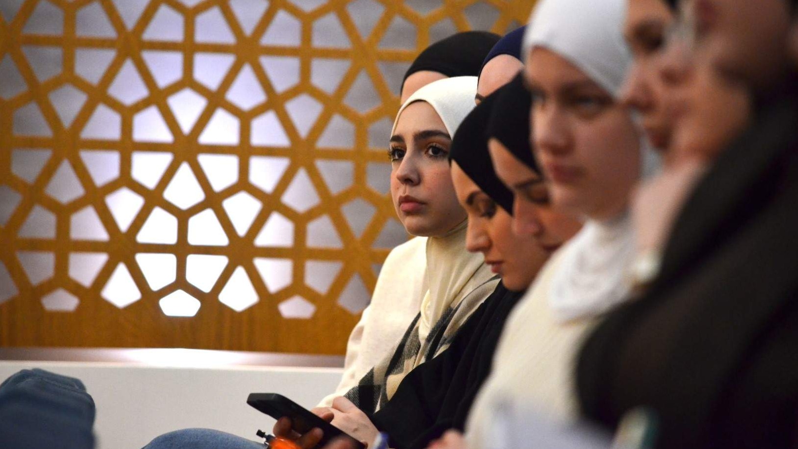 Mladi o svojoj realnosti: Algoritmi nas hrane sadržajem koji oni žele, a mi toga često nismo svjesni