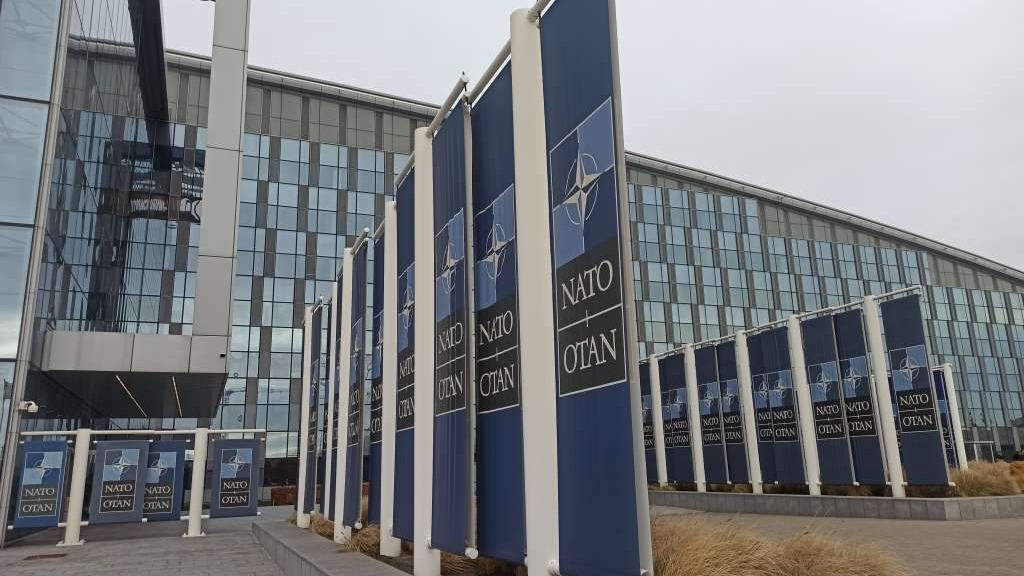 NATO proširuje zalihe oružja na istočnom krilu i raspoređuje robotsku odbranu