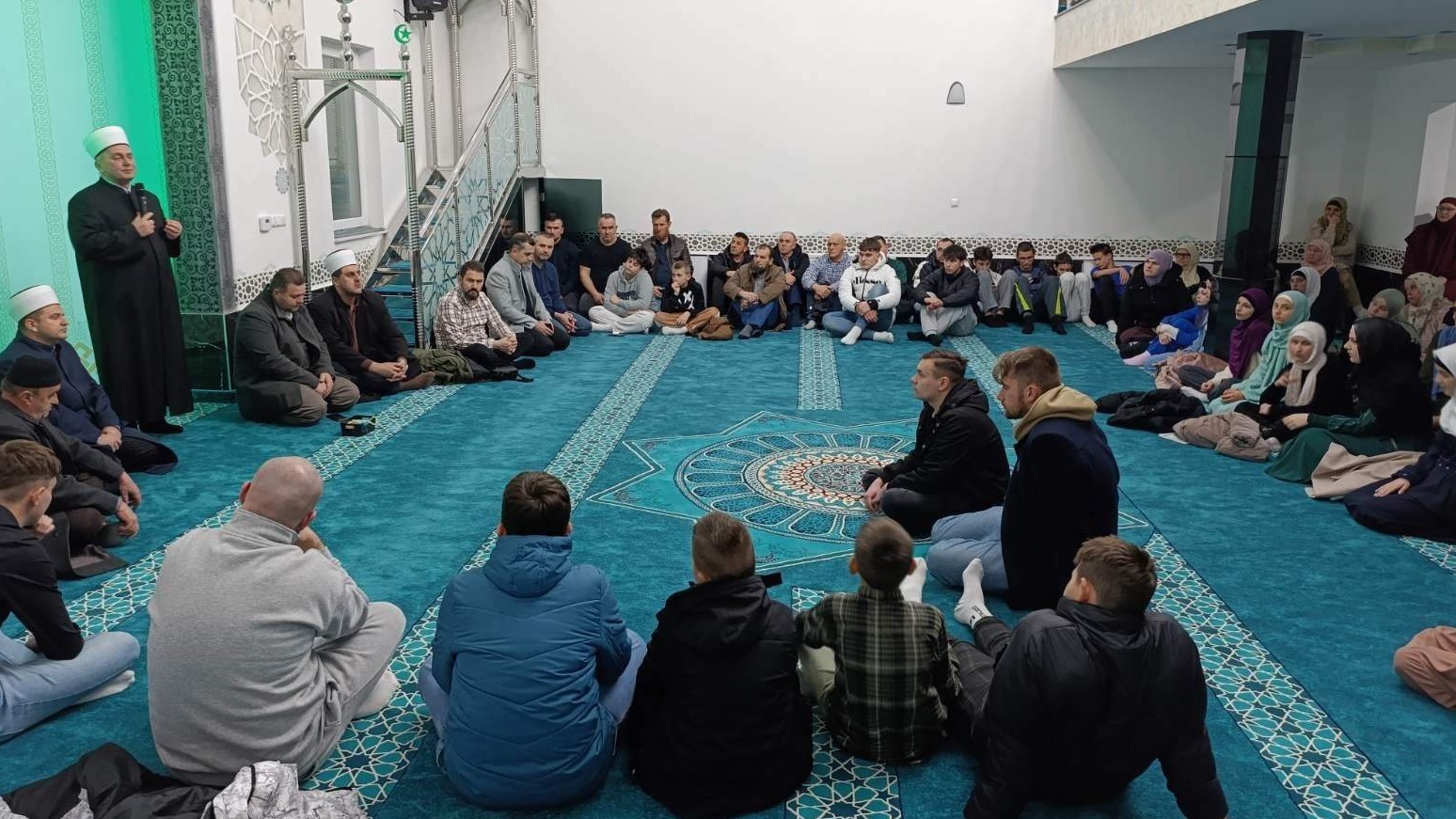 Projekat "Putevi dobra" u Srebreniku: Predavanje i druženje za malde u džematu Donja Tinja 