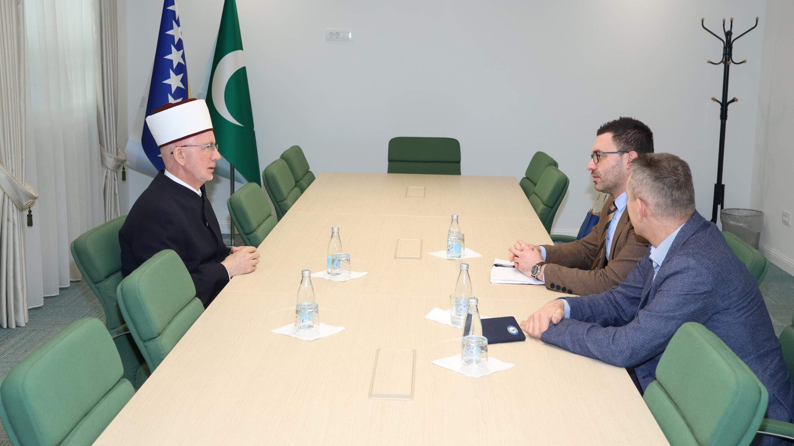 Muftiju Fazlovića posjetili autori djela "Zvornik 1992–1995: Genocid na kapiji Bosne"