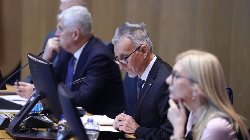 Dom naroda PSBiH danas o prijedlozima zakona o VSTV-u i Sudu BiH