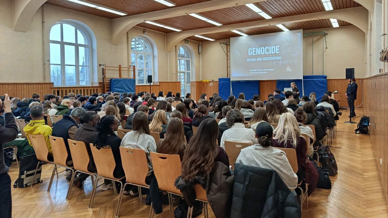 Predavanje o genocidu u Srebrenici u srednjoj školi u Luksemburgu: Obrazovanje kao nastavak kulture sjećanja