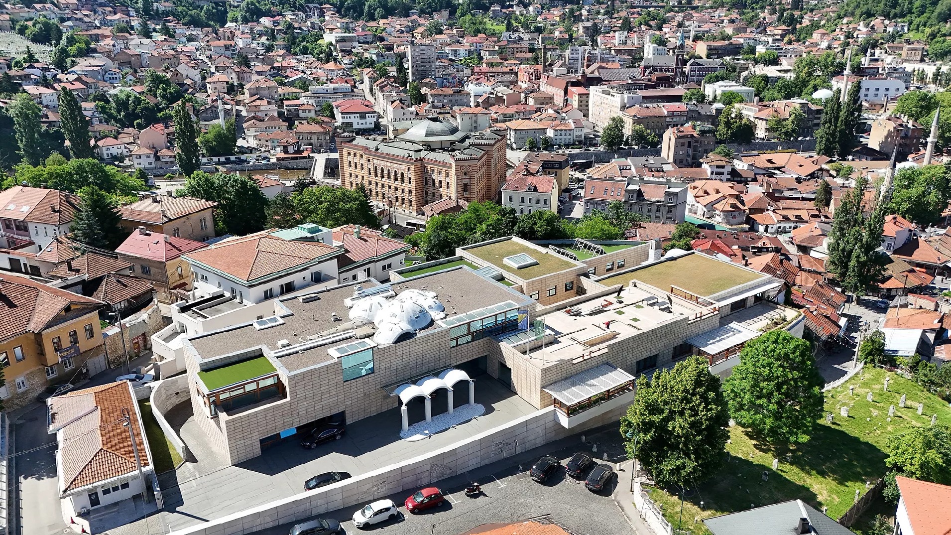 Islamska zajednica izražava zabrinutost zbog ugrožavanja rada BHRT-a i domaćih medija