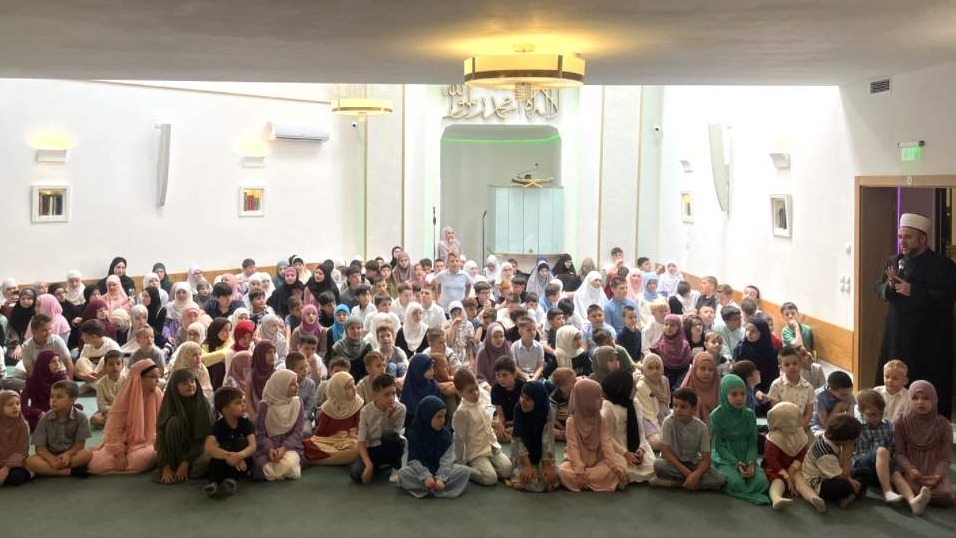 Bejtul-mal – neraskidiva veza dijaspore sa domovinom