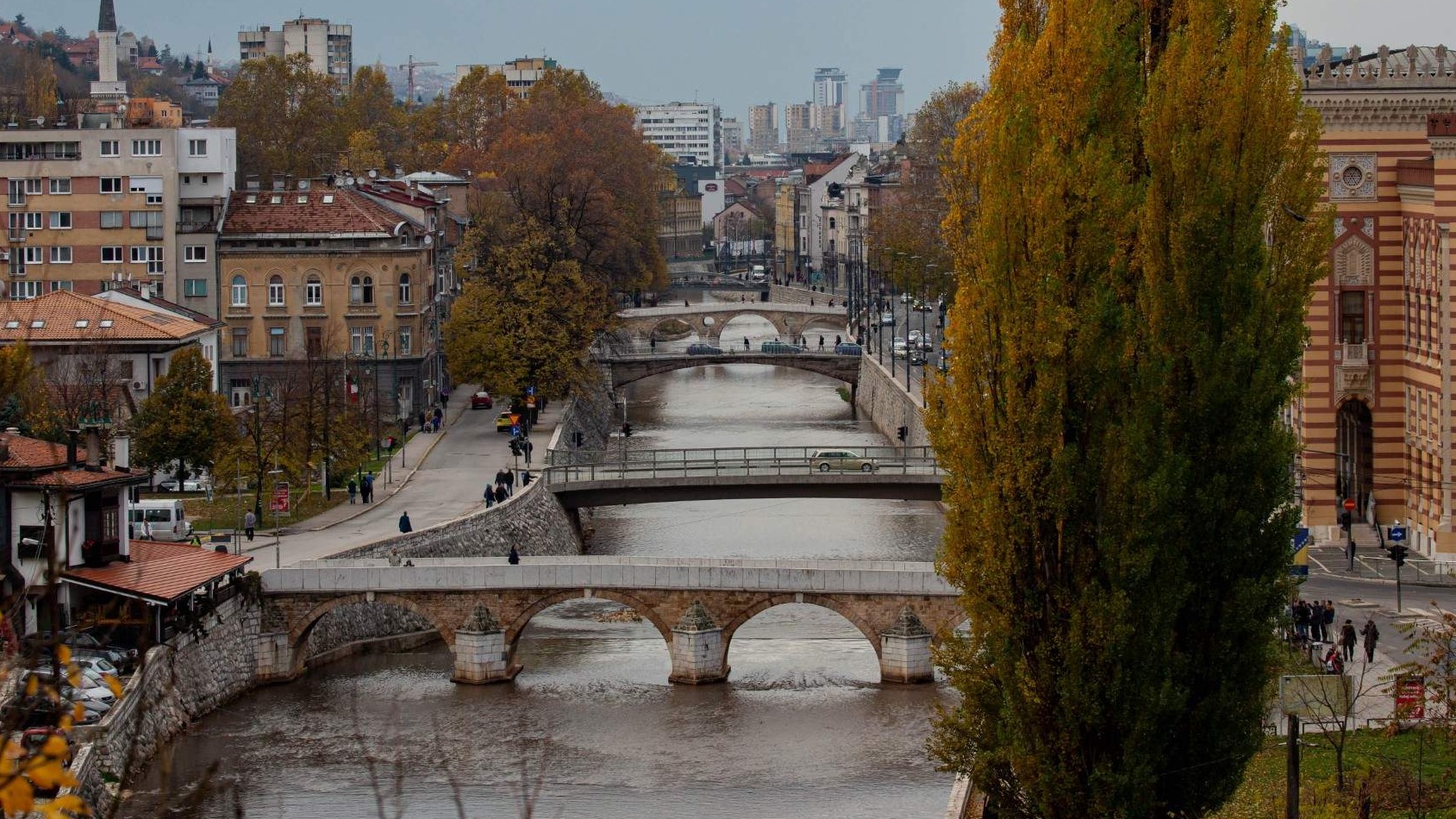 Đumišića medresa podno Šeherćehajine ćuprije:  Vakuf kojeg vakif nije ugledao