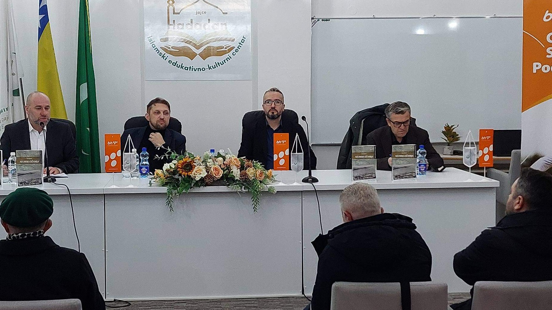 U Jajcu predstavljena knjiga "Neumska džamija", autora Demir Emira