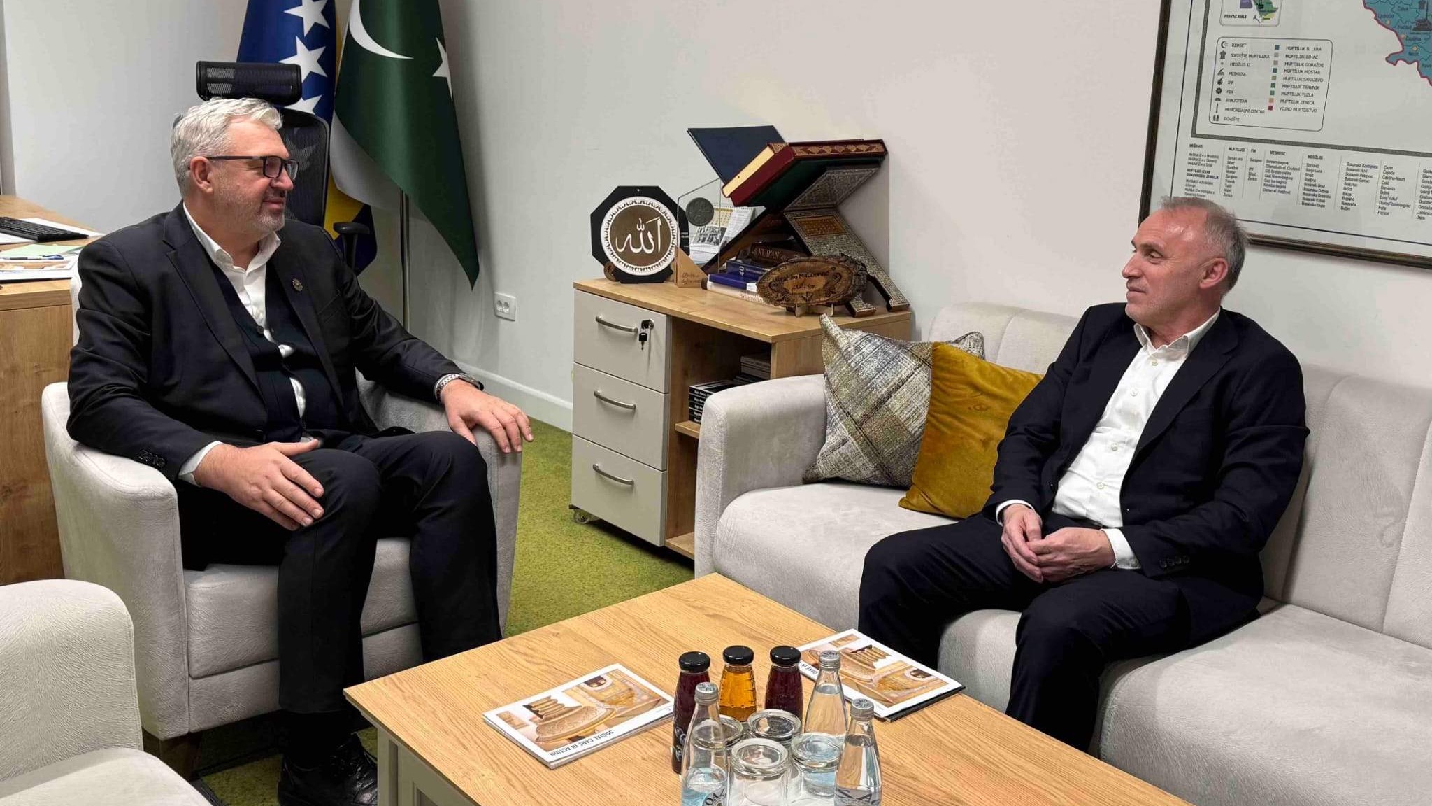 Muftija bihaćki posjetio Ured za društvenu brigu Rijaseta IZ